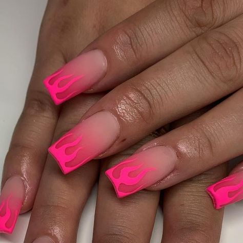 Erica Moore on Instagram: "💗Neon Boomer & French Flames🔥 using @shoplacquerish Matte Top Coat, Flamingo Highlands & Hibiscus Tea mix for the tips 💖 #pinkfade#pinkombre#ombrenails#babyboomers#babyboomernails#flames#nailflames#frenchflames#flamesnails#flamenails#pinknails#mattenails#mattepink#pinkflames#hotpinknails#neon#neons#neonnails#summernails" Neon Hibiscus Nails, Flame Design Nails, Nail Flames, Basic Acrylics, Matte Top Coat, Summer Toe Nails, Flame Design, Hibiscus Tea, Mani Pedi