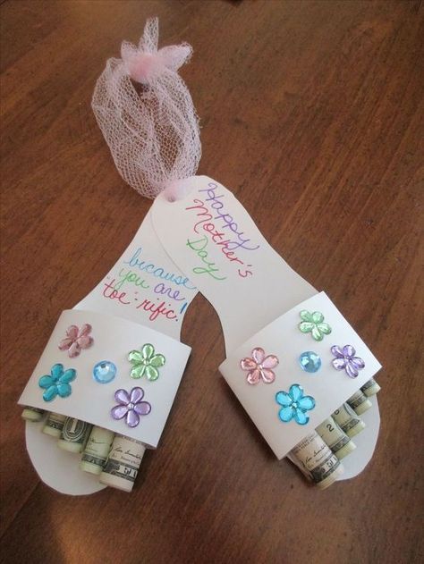 Pinterest Money Gifts, Creative Money Gifts, Money Origami, Crafty Gifts, Gift Certificate, Money Gift, Mothers Day Crafts, Diy Birthday Gifts, Diy Easter Decorations