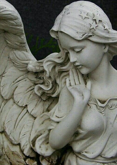 Angel Statues Sculpture, Cemetery Angels, Cemetery Statues, I Believe In Angels, Angel Statue, Angel Sculpture, Ange Demon, Cemetery Art, Angels Among Us