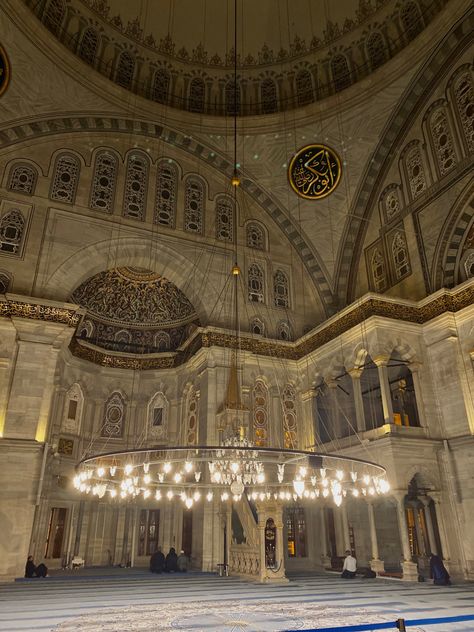 Mosque Astethic, Sofia Mosque Istanbul, Inside Mosque Aesthetic, Mosque Aesthetic Night, Turkish Culture Aesthetic, Aya Sofia Istanbul, Interior Mosque, Aesthetic Mosque, Inside A Mosque