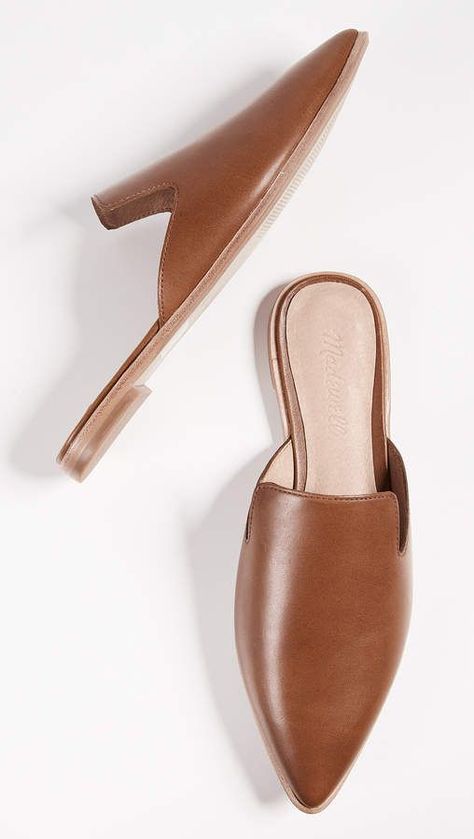 Mules Outfit Winter, Brown Mules Outfit, Mules Outfit Fall, Mules Outfit Summer, Loafer Mules Outfit, Mule Shoes Outfit, Mules Outfit, Brown Mules, Fairy Shoes