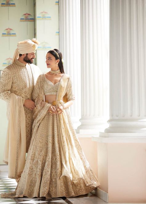 Anita Dongre Launches Bridal Collection Jaipur Love Gold Wedding Lengha, Gold Wedding Lehenga, Gold Bridal Lehenga, Anita Dongre Bridal, Gold Sherwani, भारतीय दुल्हन संबंधी, Wedding Lengha, Indian Wedding Bride, Nikkah Dress