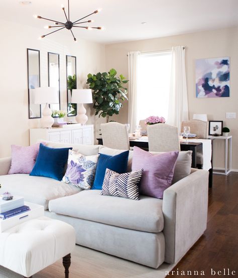 Plum Living Rooms, Lilac Living Room, Mauve Living Room, Lavender Living Room, Purple Living Room Ideas, Condo Inspiration, Lounge Diner, Purple Living Room, Living Room Dining Room Combo