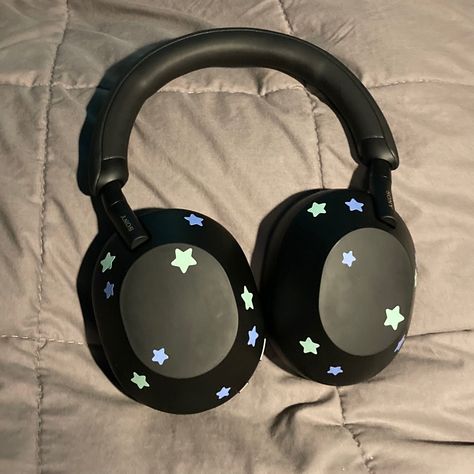 Decorated my headphones with stickers🎱 Headphones With Stickers, Decorated Headphones, Headphone Decoration, Sony Headphones, Desk Setup, Headphones, Desk