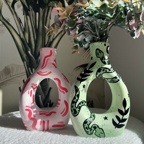 Obsessed with the new vases in the shop 🩷💚 these are included in the 15% off sale so grab them while you can save some 💵 #ceramics #handpainted #vases #homedecor #smallbusiness #greenvase #pinkvase Vase Decorating Ideas Paint, Funky Vase, Funky Vases, Pink Vase, 15% Off Sale, Green Vase, Pottery Painting, Vases Decor, Off Sale