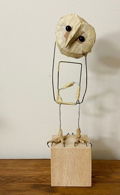 Wood Working Projects, Paper Mache Animals, Paper Mache Clay, Paper Mache Sculpture, Paper Mache Art, Paper Mache Crafts, Paper Birds, A Barn, Wire Sculpture