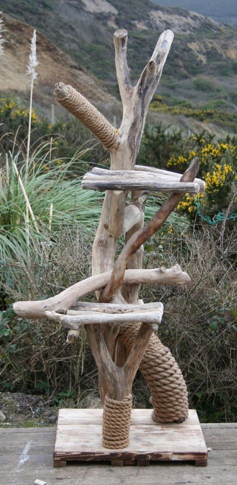 Homemade Cat Tree, Outdoor Cat Tree, Katt Diy, Tree Rope, Katt Grejer, Kat Diy, Chat Diy, Diy Cat Tree, Cat Run