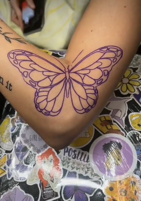 Butterfly Tattoo Elbow, Butterfly Elbow Tattoo, Flower Tattoo Thigh, Tattoo Elbow, Butterfly Tattoos On Arm, Around Arm Tattoo, Elbow Tattoo, Tattoo Thigh, Birthday Tattoo