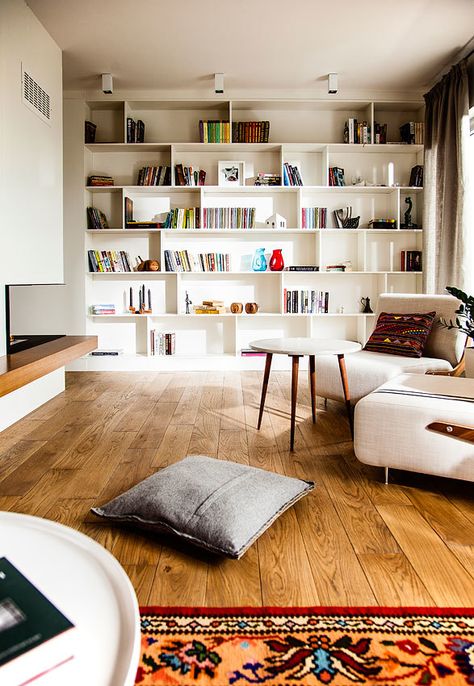 Modern Appartement, Eclectic Contemporary, Bookshelves In Living Room, Home Library Design, Contemporary Fireplace, Bookshelf Design, Contemporary Apartment, Home Libraries, Contemporary Bedroom