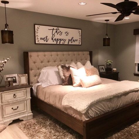 Bedroom Decor Ideas For Married Couples, Romantic Bedroom Decor Cozy, Husband And Wife Bedroom Ideas, Romantic Bedroom Decor, Couple Bedroom, Romantic Bedroom, Decor Rustic, Small Room Bedroom, Rustic Bedroom