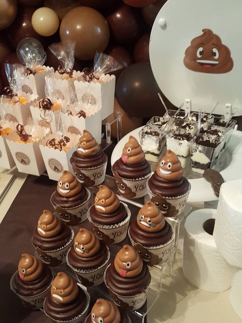 Poo Themed Party, Poop Party Ideas, Poop Birthday Party, Poop Themed Birthday Party, Poop Cake Birthdays, Poo Cake, Oreo Cheesecake Cups, Poop Cupcakes, Poop Cake