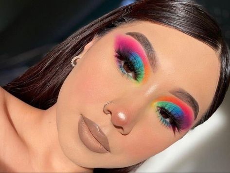 Colorful Makeup Looks, Rainbow Eye Makeup, Cute Eye Makeup, Bright Makeup, Rainbow Makeup, Makeup Tutorial Eyeshadow, Eye Makeup Pictures, Pinterest Makeup, Eye Makeup Designs