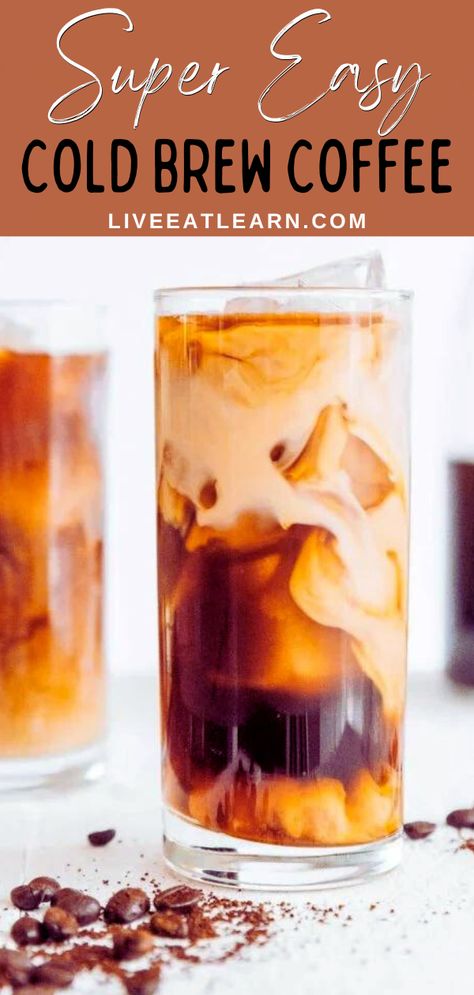 This super easy cold brew coffee doesn't require any fancy gear or processes to make. This delicious drink also has many benefits. Even though it is stronger than drip coffee, cold brew actually contains less caffeine. Learn the correct cold brew coffee ratios so you can enjoy it regularly. Cold Brew Ratio, Cold Brew Coffee Ratio, Diy Cold Brew Coffee, Homemade Cold Brew Coffee, Mocktail Drink, Brew Coffee Recipe, Best Cold Brew Coffee, Drinks Lemonade, Make Cold Brew