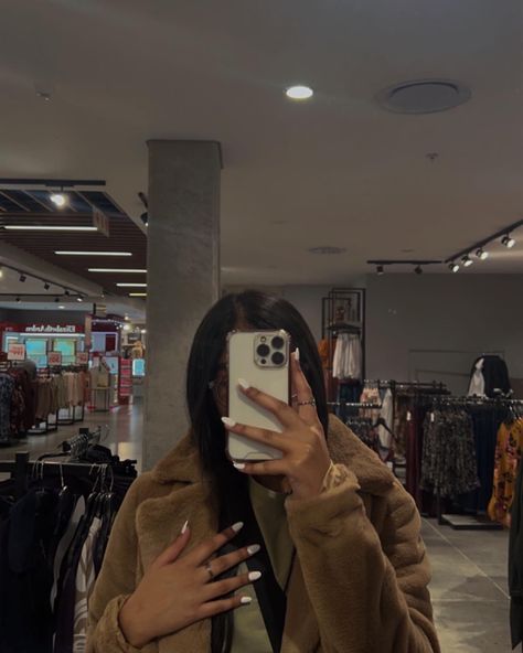 Iphone 13 Pro Mirror Pic, Mirror Selfie Iphone 13 Pro, Iphone 15 Pro Mirror Selfie, Ootd 2022, Iphone Mirror Selfie, Mirror Selfie Aesthetic, Iphone Selfie, Face Mirror, Selfie Aesthetic