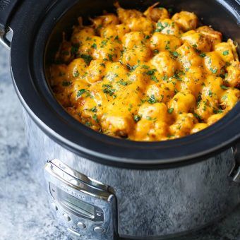 Slow Cooker Tater Tot Casserole Tater Tot Casserole Recipes, Tot Casserole, Tater Tot Casserole, Crockpot Dishes, Tater Tots, Easy Slow Cooker Recipes, Crock Pot Slow Cooker, Crockpot Recipes Slow Cooker, Crock Pot Cooking