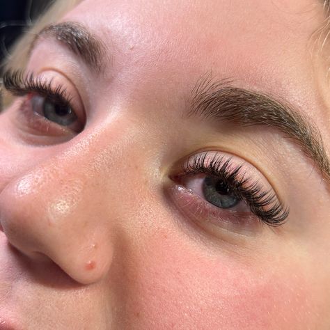 Wet Look Lash Extensions, Lashes Hybrid, Angel Lashes, Hybrid Lashes, Lashes Volume, Classic Lashes, Wet Set, Eyelash Extensions Styles, Lash Extensions Styles