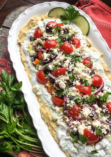 Mouthwatering Mediterranean Layer Dip Recipe Mediterranean Dip, Greek Dinner, Layered Dip Recipes, Greek Dip, Dip Dip, Homemade Chips, Layer Dip, Easy Appetizers, Amazing Appetizers