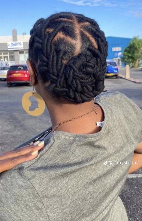 Hairstyle With Wool, Kiko Hairstyle With Wool, Kiko Hairstyle, Hair Styke, Natural Cornrow Hairstyles, Brazilian Wool Hairstyles, Latest Hair Braids, Afro Hair Care, Short Box Braids Hairstyles