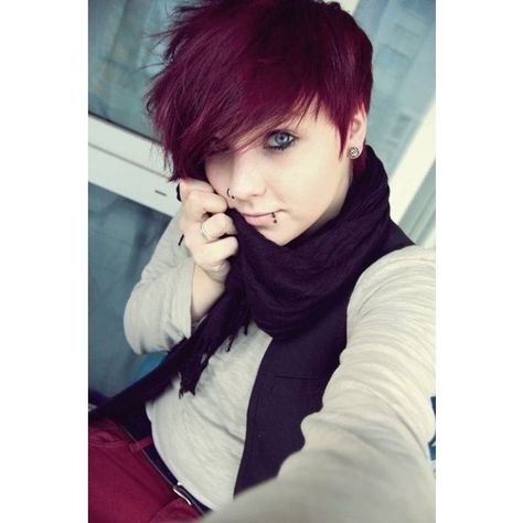 0 Punk Pixie Cut, Short Emo Hair, Scene Haircuts, Short Punk Hair, Cute Pixie Haircuts, Kelly Osbourne, Hair 2018, Punk Hair, Emo Hair