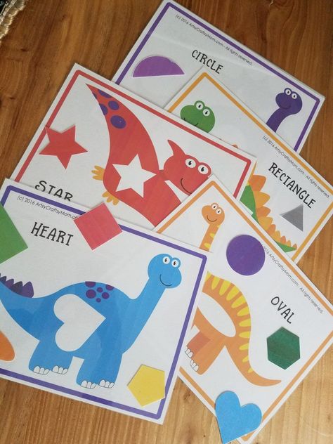 Preschool Dinosaur Activities, Dinosaur Crafts Preschool, Dinosaur Classroom, Dinosaur Lesson, Dinosaur Theme Preschool, Dinosaur Activities Preschool, Educational Toddler Activities, Daycare Themes, Shape Activities