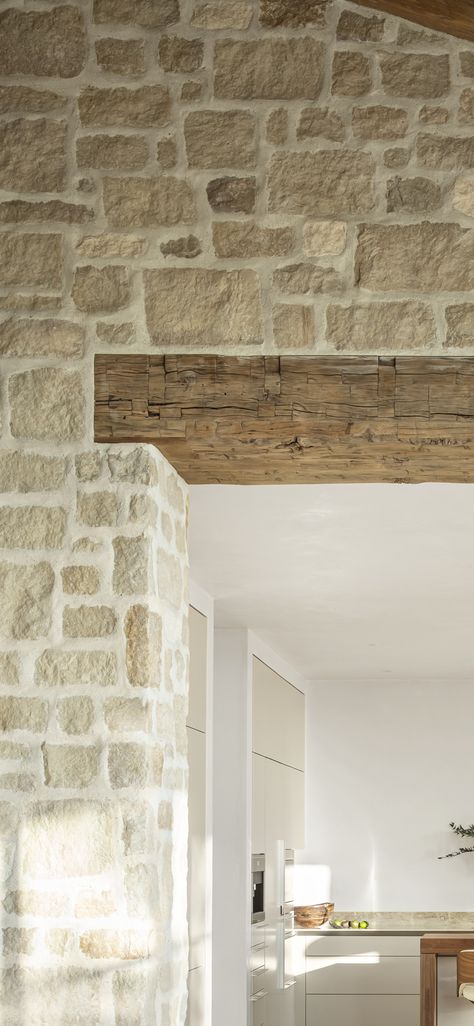 Wood Beam Opening, Vaulted Ceiling Kitchen With Beams, Wooden Beam Living Room, Faux Beams Bathroom, Faux Timber Beams, Reclaimed Wood Interior Design, Wooden Arches In Homes, Bedrooms With Beams, Beams In Kitchen Ceiling