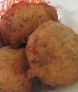 Munching on delicious fish cakes is a favourite way to start the day in #Barbados! Actually they are great any time of the day! Bajan Fish Cakes Recipe, Grenada Food, Barbados Recipes, Bajan Food, Bajan Recipe, Cod Fritters, Caribbean Dishes, Cod Cakes, Exotic Recipes