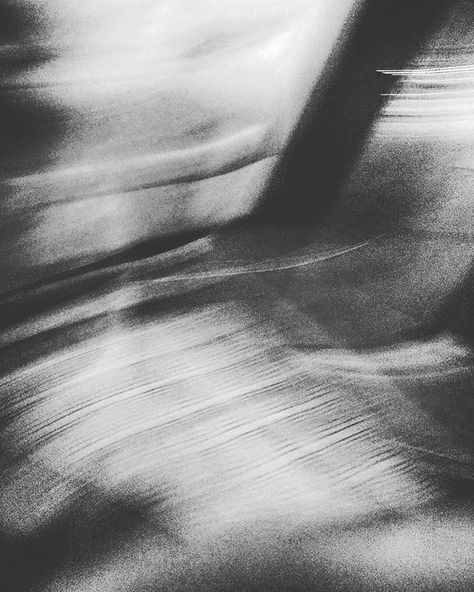 Blur Graphics Design, Black And White Motion Blur, Motion Blur Graphic Design, Motion Blur Poster Design, Motion Blur Aesthetic, Photo Blur Effect, Blur Overlay, Blur Aesthetics, Gradient Photography