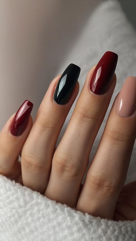 Discover the top fall nail trends for 2024 including short almond nails in 2022 and 2023 as well as the latest brown square nails in 2023 Stay stylish with the hottest nail trends of the season Autumn 2024 Nail Trends, Fall Nails Colors 2024, Nails 2024 Almond, 2024 Fall Nail Trends, Brown Square Nails, Hottest Nail Trends, Shiny Nails Designs, Fall Nail Ideas, Short Almond Nails