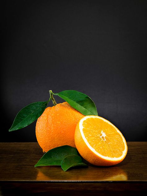 Still Life Orange Photography, Bright Fruit Photography, Orange Reference Photo Fruit, Orange Photography Fruit, Single Fruit Photography, Orange Reference Photo, Still Life Photos Reference, Still Life Images Photography, Fruit Drawing Reference