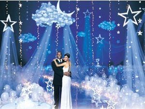 WORDS OR WHATEVER: Custom Ordered WOW!!!!! Starry Night Prom, Night To Shine, Homecoming Themes, Celestial Tapestry, Prom Themes, Balloon Clouds, Dance Themes, Prom Decor, Prom Theme