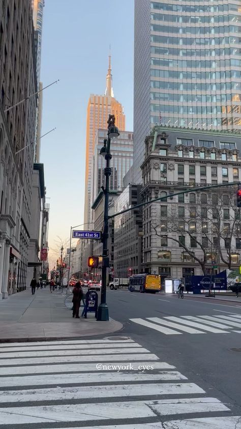 Good Morning New Yorkers, New York Background, Early Morning Vibes, New York Morning, Nyc Morning, Morning In New York, America Street, Morning Street, Morning New York