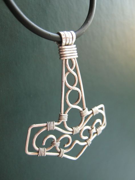 "Mjolnir" handmade pendant out of stering silver wire, my first original "his" pendant. Made this one for myself last summer, still wearing it. Thors Hammer Wire Wrap, Wire Wrapped Viking Jewelry, Viking Wire Jewelry, Diy Viking Jewelry, Viking Jewellery, Copper Wire Art, Mjolnir Pendant, Wire Jewelery, Wire Wrap Jewelry Designs