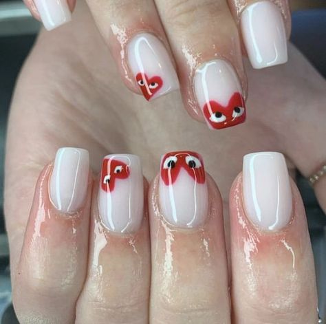 Cdg Heart Nails Short, Nails Cdg Heart, Streetwear Nails Short, Cdg Nails Short, Cdg Nails Acrylic Short, Streetwear Nails Designs, Cdg Nails Acrylic, Cdg Heart Nails, Gel Nail Ideas Short