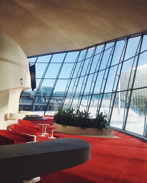 Eero Saarinen Architecture, Twa Flight Center, Twa Hotel, Flight Centre, Liminal Spaces, Autumn 2022, Eero Saarinen, Brutalism, Art Day