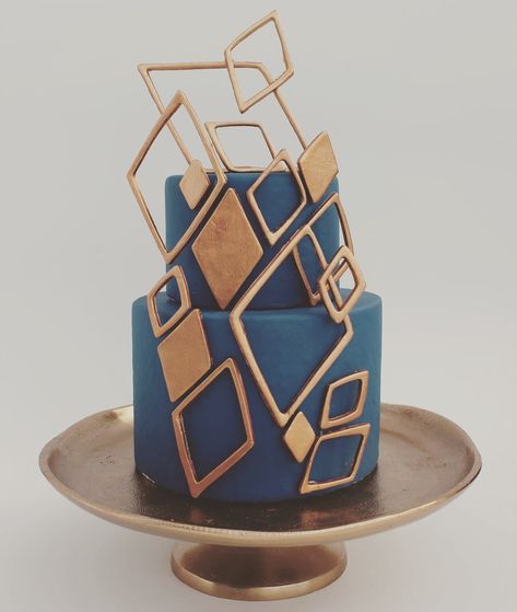 Geometric Cake Design, Latest Birthday Cake, Swimming Cake, Birthday Cakes For Boys, Cake Magic, Geometric Wedding Cakes, Cake Design For Men, Geometric Cake, Satin Ice Fondant