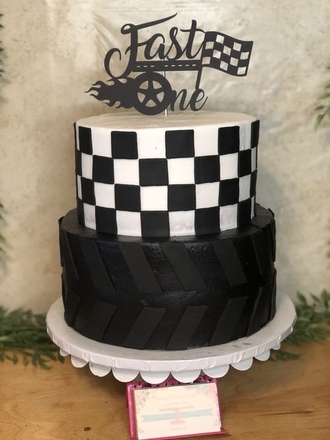 Race Car Birthday Cake Diy, Checkered Smash Cake, Checkered Birthday Cake, Nascar Party Decorations, Vans Baby Shower, Fast One Birthday Cake, Racing Birthday Cake, Race Theme Party, Monster Truck Birthday Cake