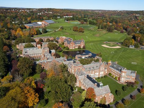 The Most Beautiful Private High School in Every State in America Taft School, High School In America, Boarding School Aesthetic, Private High School, School Building Design, Schools In America, Campus Map, School Campus, Dream School