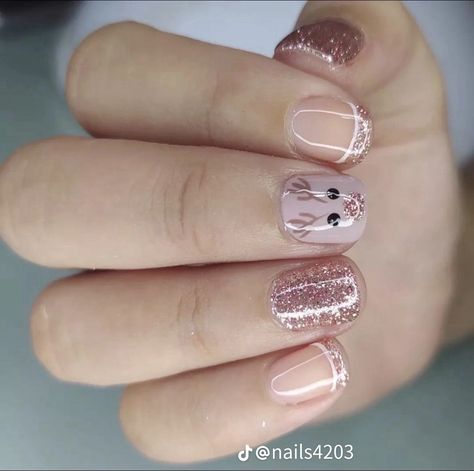 Manicure Nail Designs, Magic Nails, Hippie Nails, Christmas Gel Nails, Simple Gel Nails, Casual Nails, Nail Tattoo, December 16, Dipped Nails