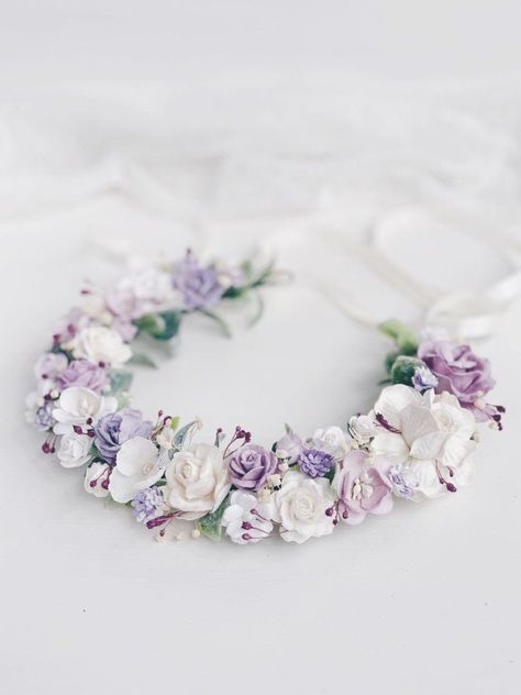 Purple Wedding Flower, Purple Flower Crown, Makeup Decoration, Dresses Hairstyles, Lilac Bridesmaid Dresses, Wedding Flower Crown, Wedding Koozies, Wedding Purple, Purple Wedding Flowers