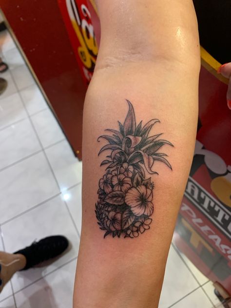 Hawaii Tattoo. Pineapple, Hibiscus, Plumeria. Original artwork inspired by a watercolor.  Love everything Hawaiian. Flower Pineapple Tattoo, Pineapple Hibiscus Tattoo, Pineapple Flower Tattoo, Floral Pineapple Tattoo, Pineapple With Flowers Tattoo, Hawaiian Pineapple Tattoo, Plumeria Hibiscus Tattoo, Hawaiian Theme Tattoo, Hawaiian Themed Tattoos