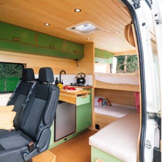 2014 MWB Mercedes Sprinter. ⋆ Quirky Campers Quirky Campers, Big Van, Campervan Hire, Chalet Design, Van Conversion Interior, Sprinter Camper, Van Ideas, Vw Crafter, Campervan Conversions