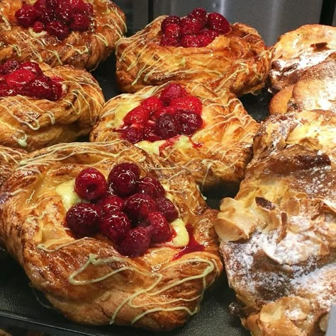 Danish Strawberry, Raspberry Danish, Cream Cheese Danish, Cheese Danish, Think Food, Wellness Journey, Food Goals, Cream Puffs, A Fresh Start