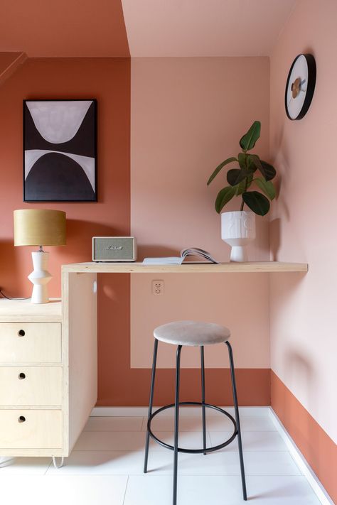 Office Painting Ideas, Colour Blocking Interior, Terracotta Bedroom, Half Painted Walls, Interior Design Per La Casa, Home Office Colors, Office Colors, Design Del Prodotto, Bedroom Paint