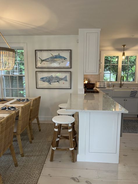 Our Nantucket Kitchen! - Mix & Match Mama House Kitchen Aesthetic, Nantucket Kitchen, Nantucket House, Beach House Kitchen, Dining Light Fixtures, Lake Vibes, Summer Beach House, Dining Rug, Beach House Kitchens