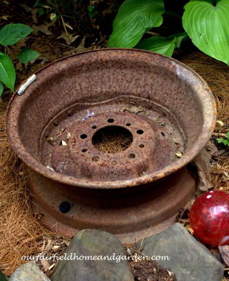 Repurposed Tire, Junk Metal Art, Unusual Planter, Wheelbarrow Planter, Yard Art Crafts, Planter Cover, Tire Planters, Rusty Garden, Garden Posts