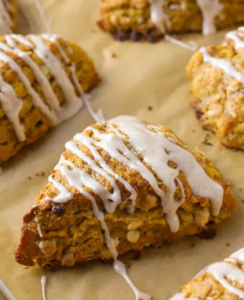 Pumpkin Spice Glaze, Chocolate Scones Recipe, Pumpkin White Chocolate, Peach Scones, Pumpkin Scones Recipe, Cottage Bakery, Chocolate Chip Scones, Discard Recipe, White Chocolate Recipes