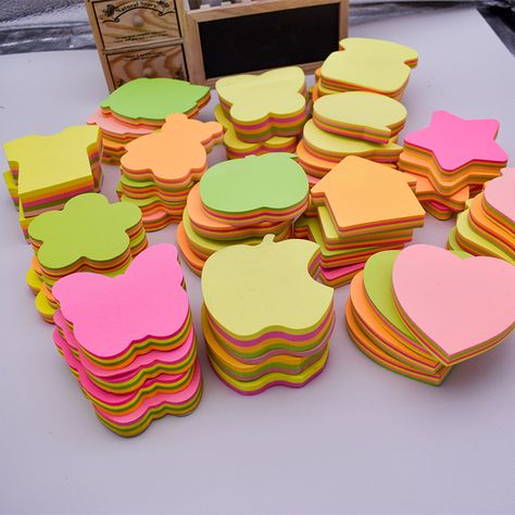 Wholesale Custom Cute Funny Memo Pad Sticky Notes With Custom Designs/shapes And Custom Packing It Sticky Post Notes https://m.alibaba.com/product/1600540489905/Wholesale-Custom-Cute-Funny-Memo-Pad.html?__sceneInfo={"cacheTime":"1800000","type":"appDetailShare"} Types Of Sticky Notes, Sticky Notes Design Ideas, Sticky Notes Design, Doctor Study, Transparent Sticky Notes, Cartoon Cake, Alphabet Activities Preschool, Activities Preschool, Room Stuff