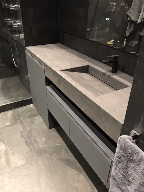 Concrete Sink Bathroom, Bathroom Design Styles, House Makeovers, Integrated Sink, Bathroom Color Schemes, Restroom Decor, Outdoor Living Design, Vanity Design, Bathroom Design Inspiration