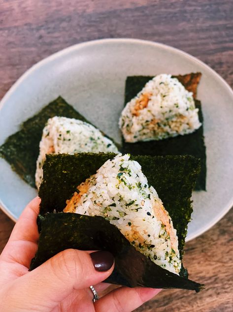 Tuna Yaki Onigiri - Creamy Tuna Rice Balls - Tiffy Cooks Creamy Tuna Onigiri, Korean Tuna Rice Balls, Japanese Food With Rice, Japanese Tuna Rice Balls, Japanese Meal Recipes, Rice Tuna Balls, Onigiri Recipe Tuna, Tuna Rice Recipes, Grilled Onigiri