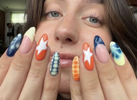 Inspi nails colorful Colorful Nail Inspiration, Eccentric Nails, Beads Makeup, Cute Funky Nails, Lily Nails, Paris Home Decor, Funky Nail Designs, Fit Accessories, Wine Alcohol